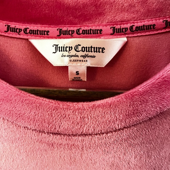 Juicy Couture Pink Velour Top size Small - Picture 2 of 5